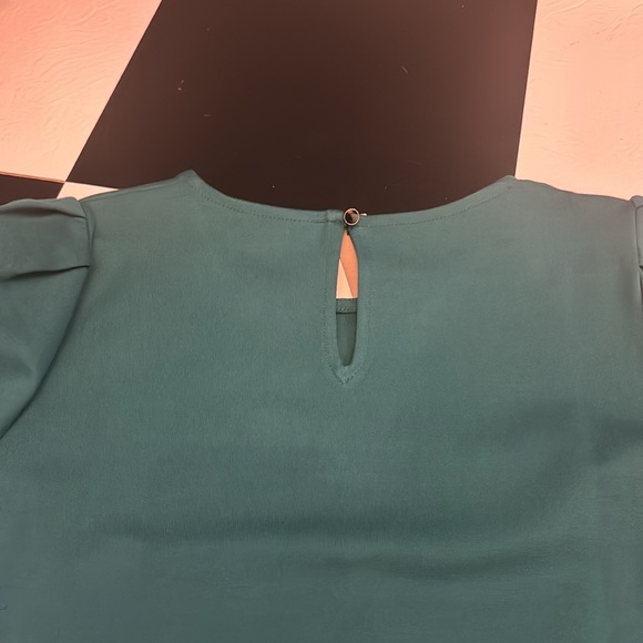 I crew women L green ponte short sleeve puff blouse NWT - Picture 4 of 5
